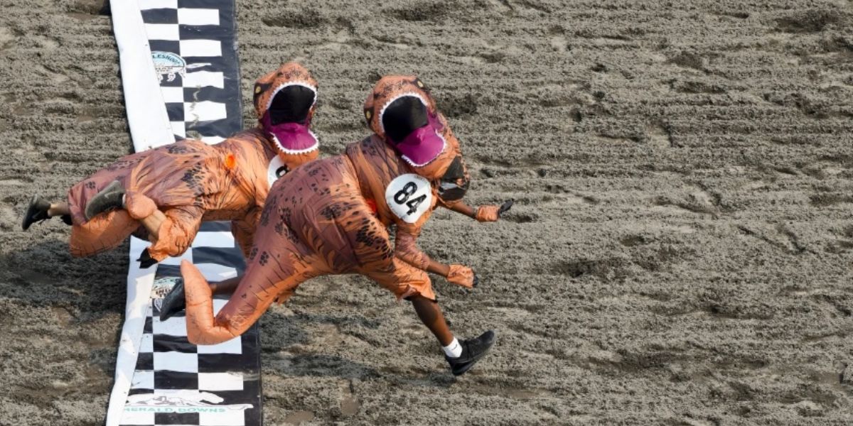 Queste foto dei campionati mondiali di T-Rex 2023 sono semplicemente esilaranti