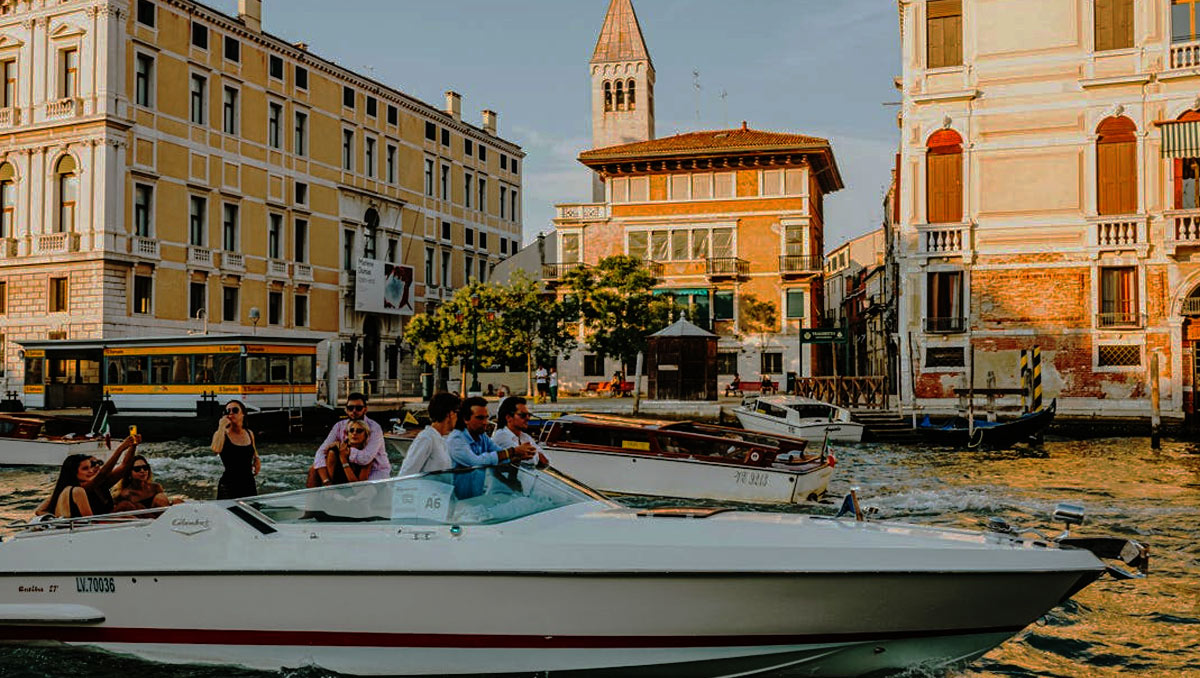 Venezia e Autovelox per le barche veloci? In Senato c'è una proposta per installarli tra i canali per ridurre le onde dell'alta velocità!